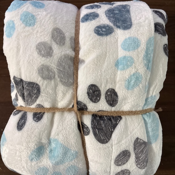 New Sherpa blanket - Picture 1 of 2